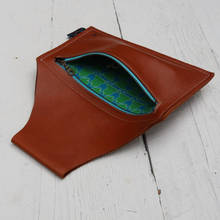 Load image into Gallery viewer, Leather Belt Bag/Wristlet