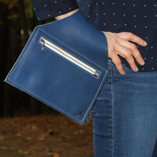 Load image into Gallery viewer, Leather Belt Bag/Wristlet