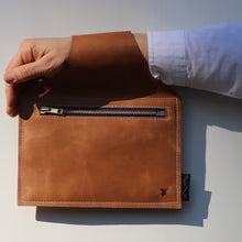 Load image into Gallery viewer, Leather Belt Bag/Wristlet