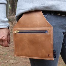 Load image into Gallery viewer, Leather Belt Bag/Wristlet
