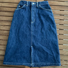 Load image into Gallery viewer, Vintage Lee denim skirt-tagged size 5
