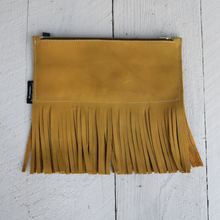 Load image into Gallery viewer, Leather Fringe for Days Clutch
